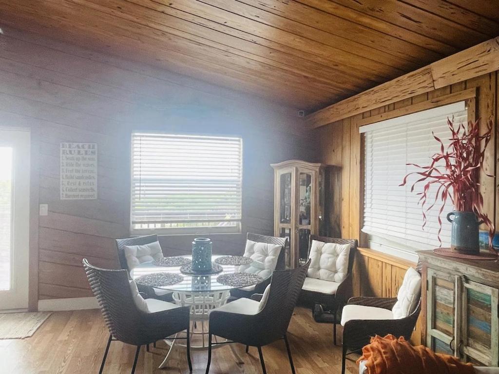 Comfy Beach House On Vero Beach Bagian luar foto