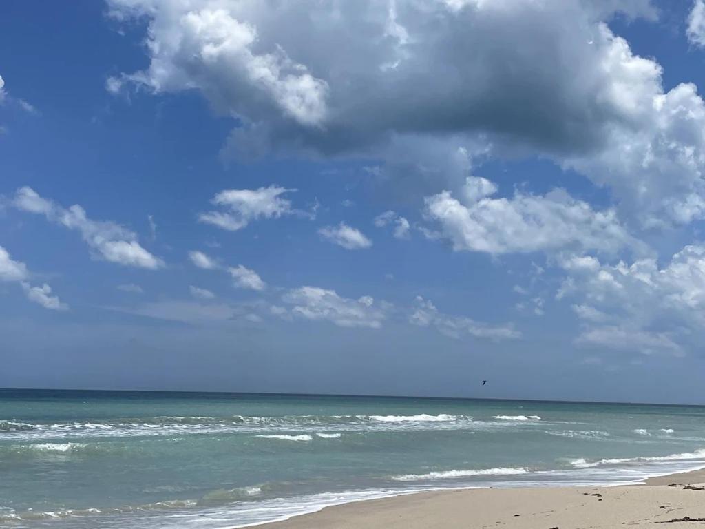 Comfy Beach House On Vero Beach Bagian luar foto